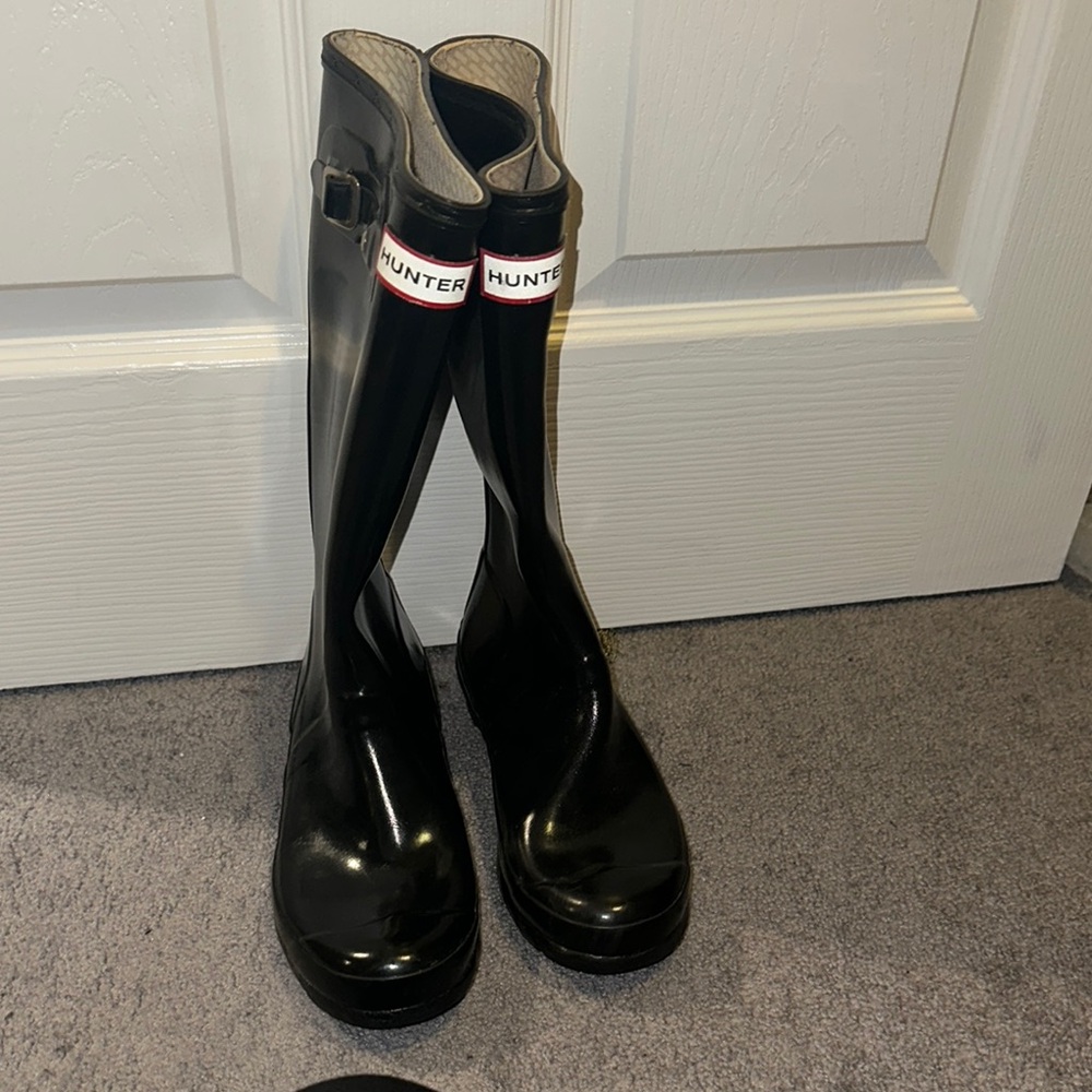 Hunter Glossy Black Rain Boots